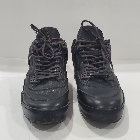 Hender Scheme Jordan size 4 Japanese size
